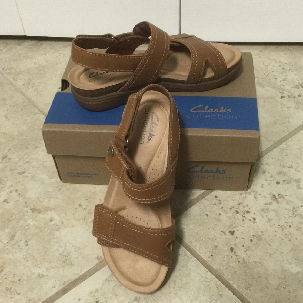 Tan/Light Brown, Clarks, Sandals (Women's 5) - Picture 2 of 11